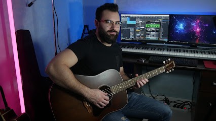 Studio Cmt - Cours De Guitare / Basse Rdv, Professeur de Musique à Sotteville-lès-Rouen