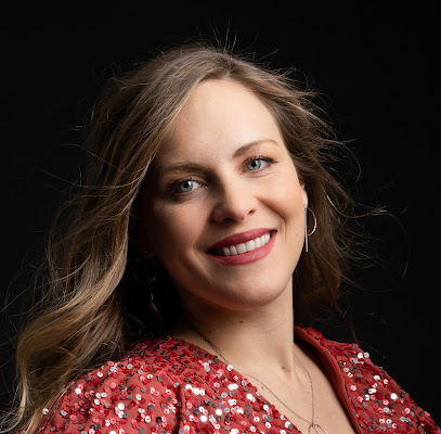 Imke Müller - Professeure De Chant Certifiée - Coaching Vocal (Voix Chantée Et Parlée), Professeur De Musique à Orsay