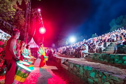 Pangaea, Professeur de Musique à Nice