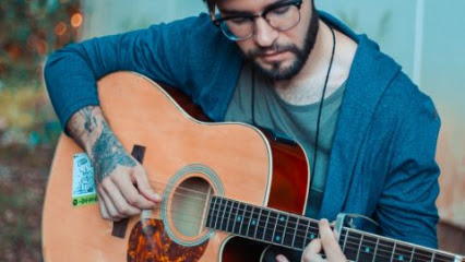 Hugo - Allegro Musique, Professeur De Musique à Nantes