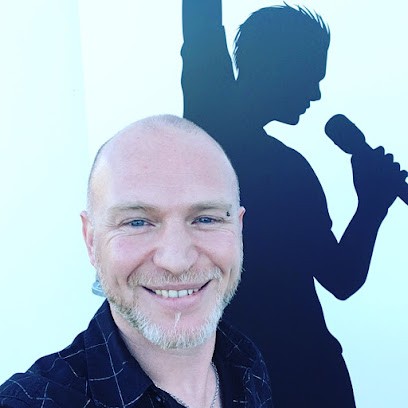 Glory Vox, Professeur de Musique à L'Île-d'Olonne