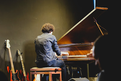 Arthur Cours De Piano Chaponost École De Musique à Chaponost