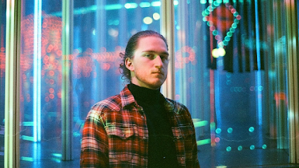Edouard - Allegro Musique Professeur De Musique à Angers