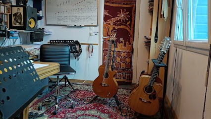 Uniguitar, Professeur de Musique à Tréméven