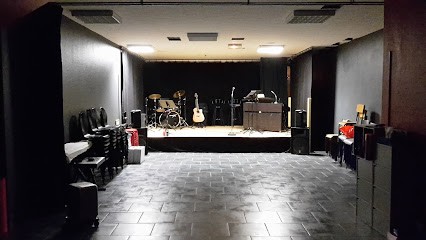 L'ART SCÈNE, Professeur de Musique à Moulins-le-Carbonnel