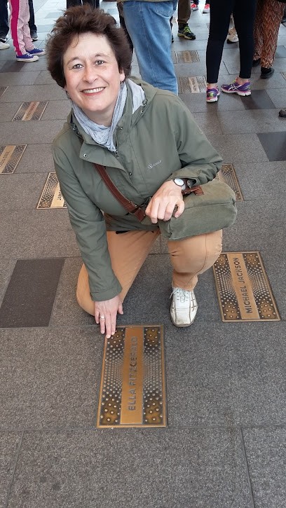 Saxophoniste Paris Prof De Saxophoniste Cours Particulier Harmonie Jazz Studio Privé Frédérique Bourgoin, Professeur de Musique à Paris 04