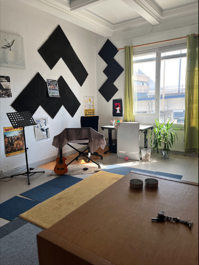 Coline Guillemin - Cours De Chant Professeur De Musique à Bordeaux