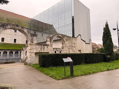Ecole De Musique Et De Théâtre De Louviers, École De Musique à Louviers