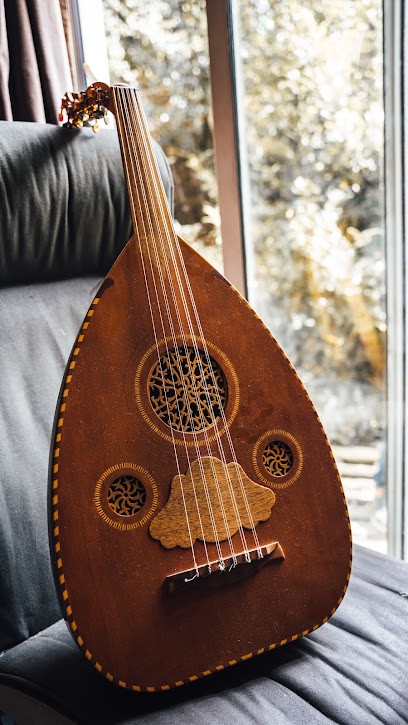 Lestudioguitare, Professeur de Musique à Chatou