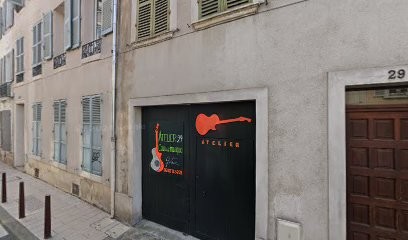 Fontainebleau Atelier 29, Professeur de Musique à Fontainebleau