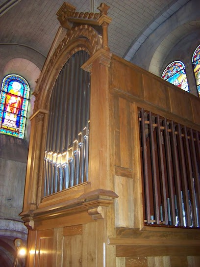 Balland Corinne, Professeur de Musique à Bué