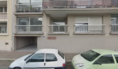 During Violin Residence De France, Professeur de Musique au Havre