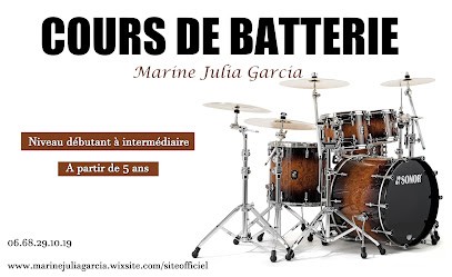 Drum Lessons Navy Julia Garcia, Professeur de Musique au Teil