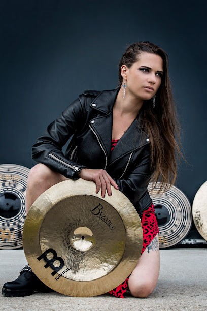 Juliedrums Cours de batterie, Professeur de Musique à Saint Georges De Reneins