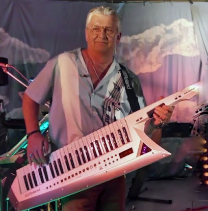 Olive A Dom' Cours De Piano, De Batterie, De Percussions Et De Handpan À Domicile, Professeur de Musique à Saint-Martin-du-Mont