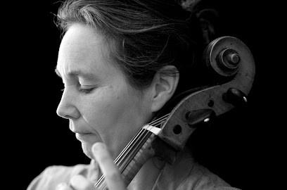 Hameau Des Couguieux, Professeur de Musique à Bédoin